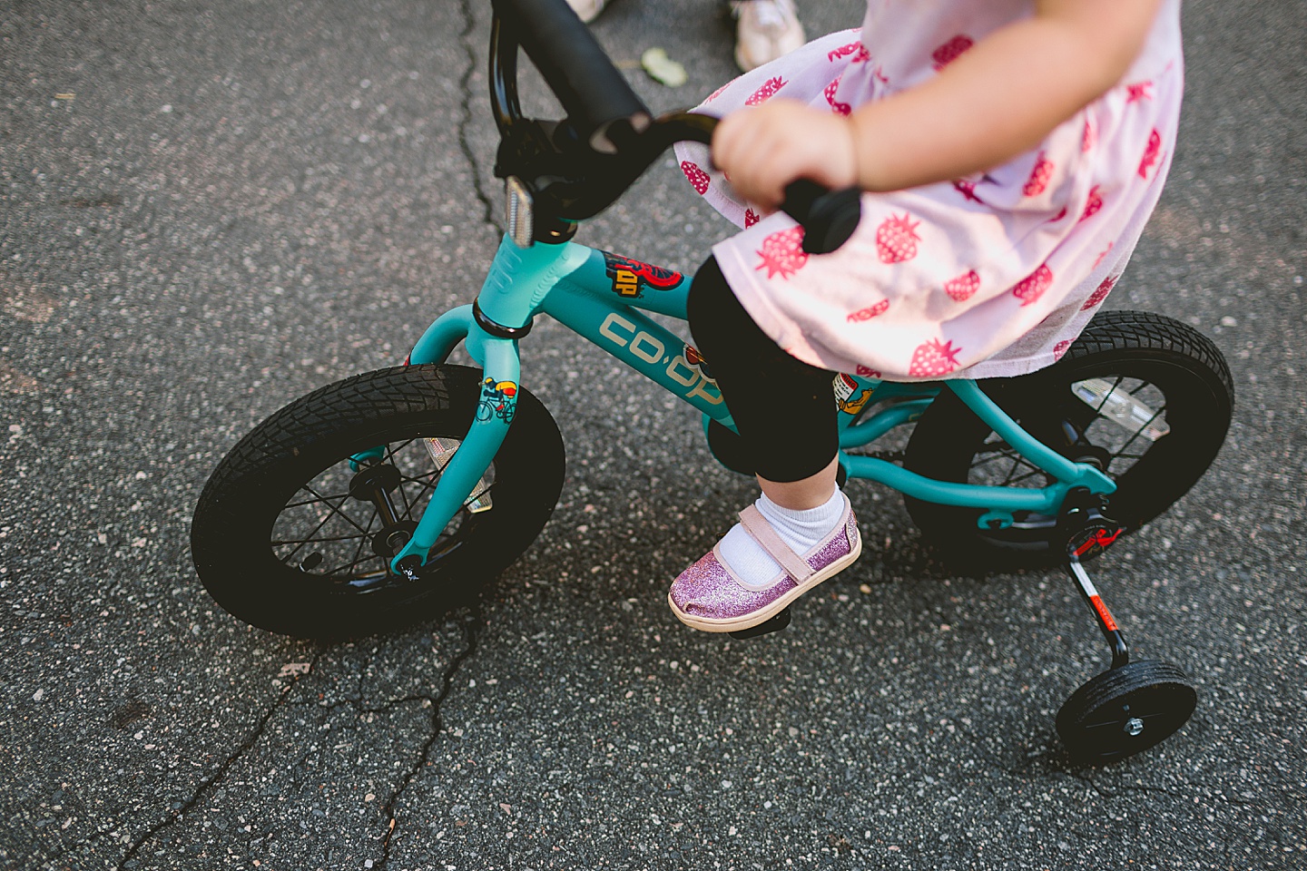 Family Photographer - Annie + James // Raleigh Family Photographer